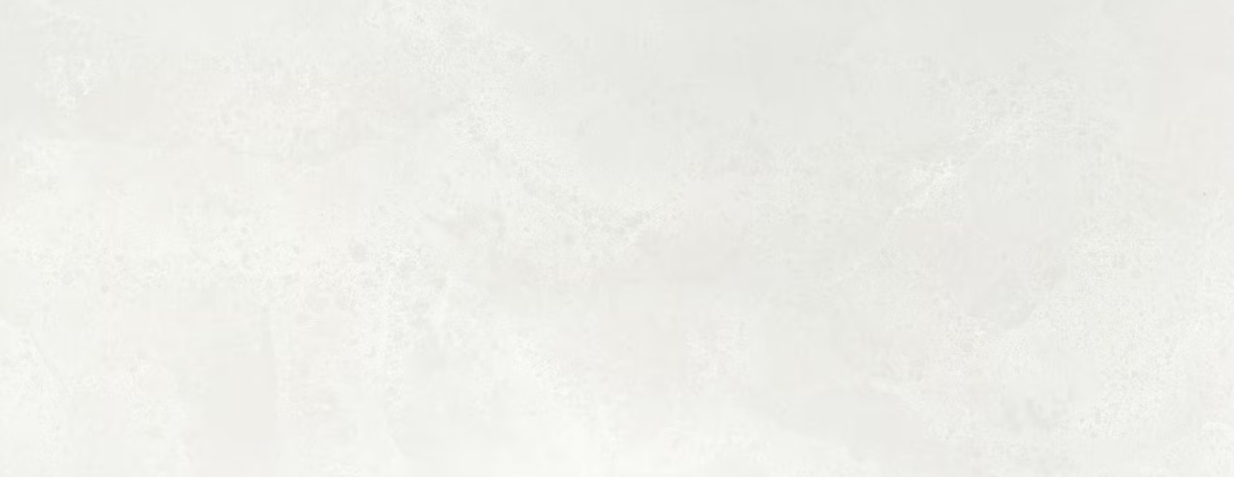 Badezimmerarbeitsplatte aus weißem Konglomerat Silestone Nolita - matt