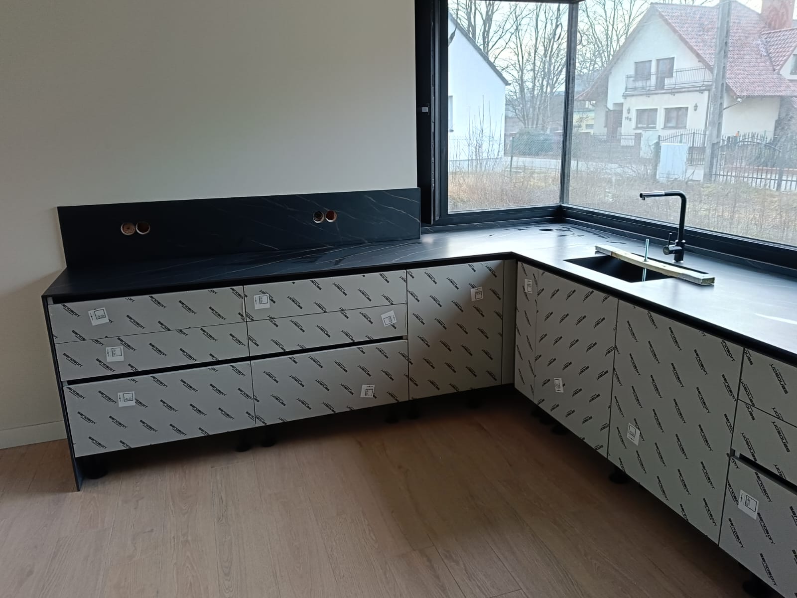 Großkeramikplatten 330 x 184 cm Franko Laurent De Luxe für Arbeitsplatte und Verkleidung