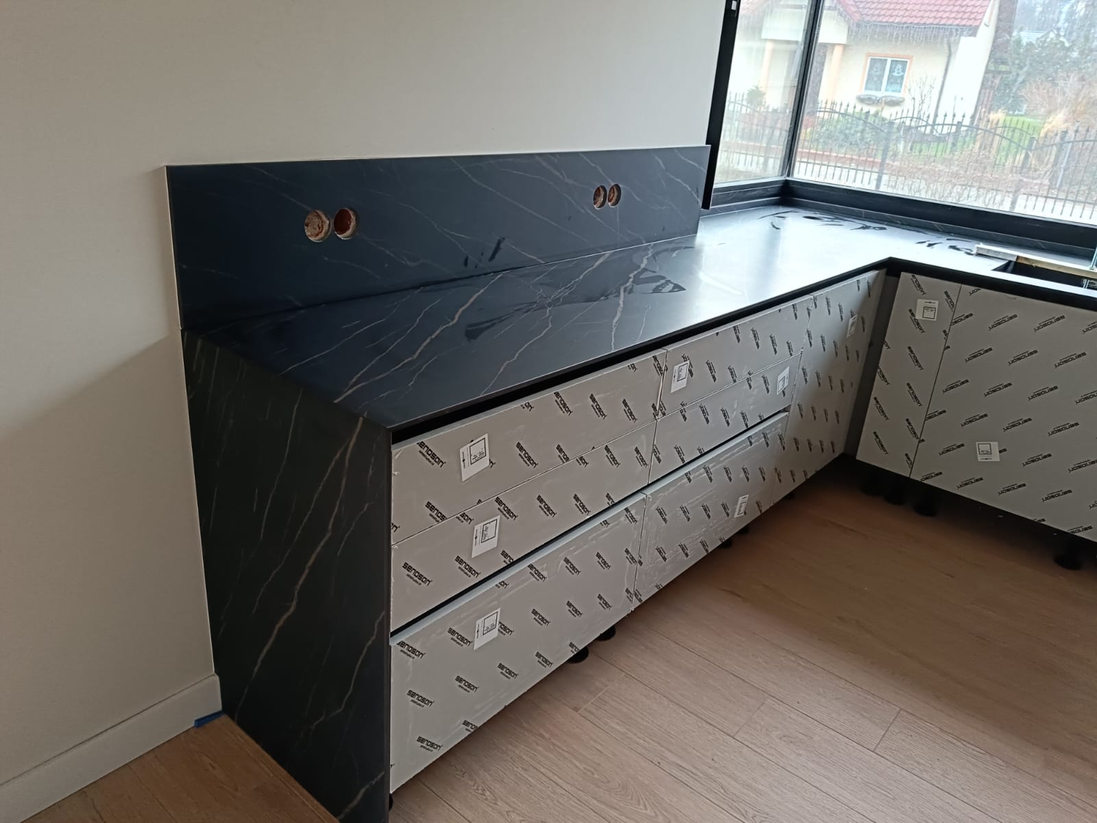 Großkeramikplatten 330 x 184 cm Franko Laurent De Luxe für Arbeitsplatte und Verkleidung
