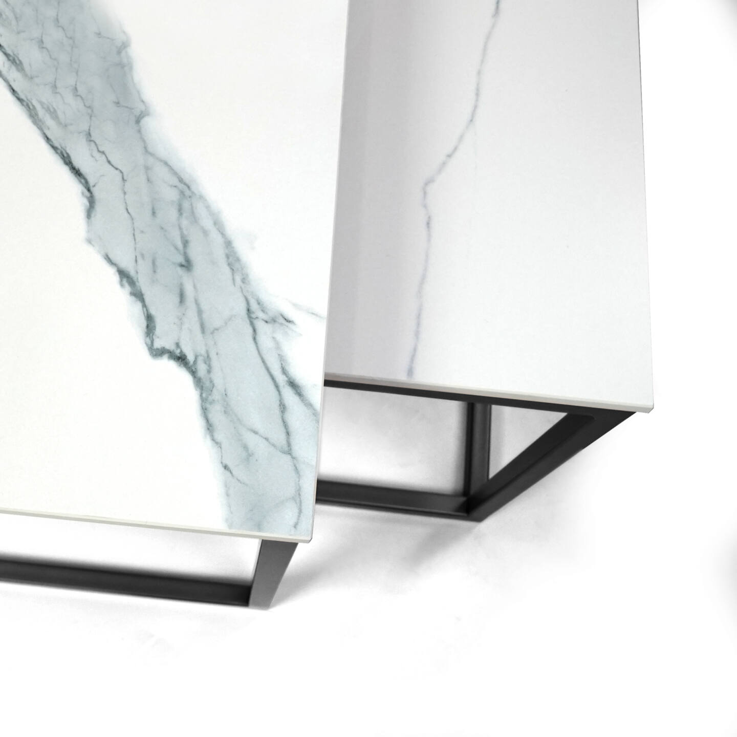 Tisch Franko Kanuhura Keramik Statuario Altissimo 60×60 & 40×40