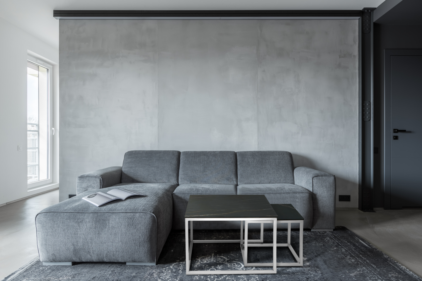 Tisch Franko Kanuhura Keramik Noir Desir 60×60 & 40×40