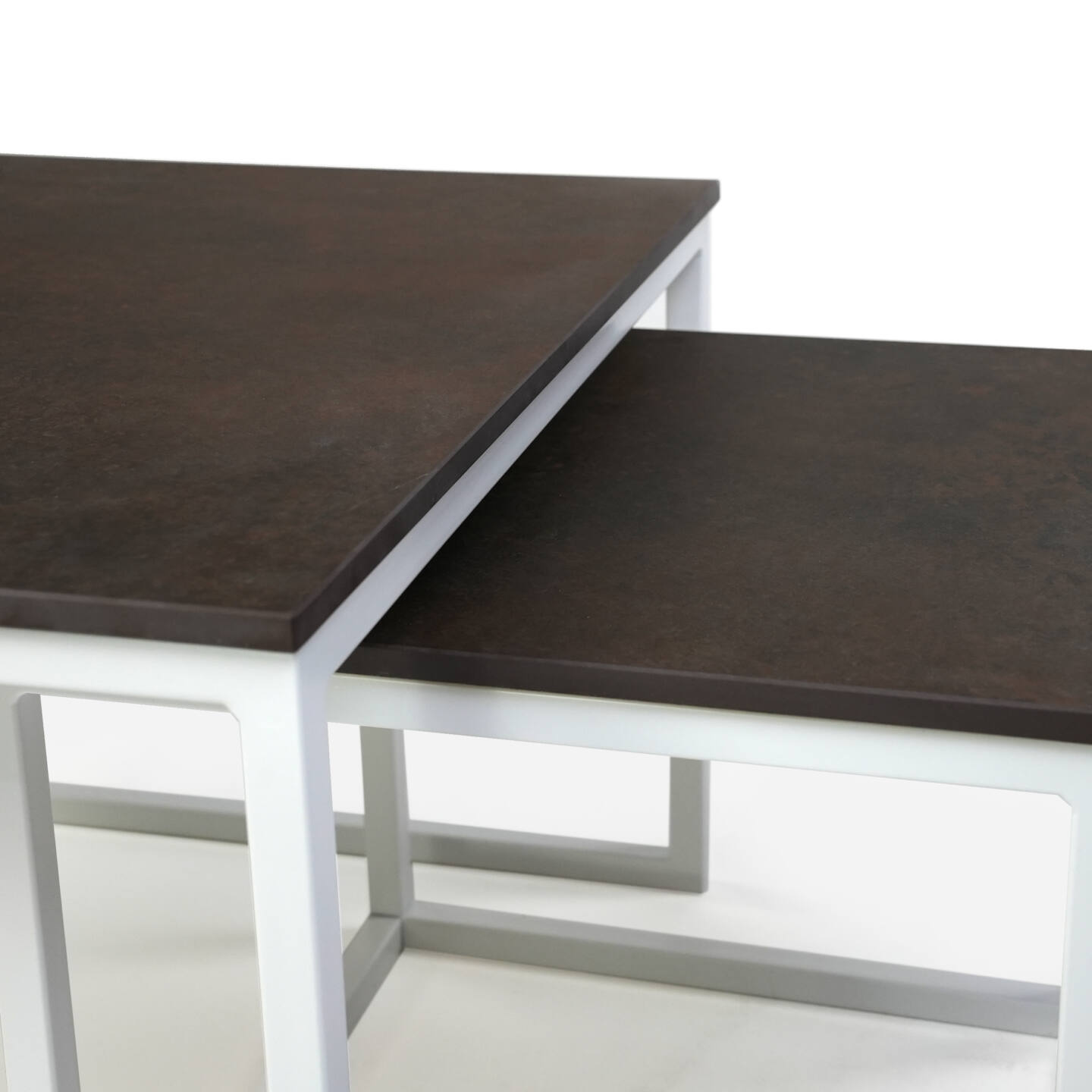 Tisch Franko Kanuhura Keramik Ossido Bruno 60×60 & 40×40