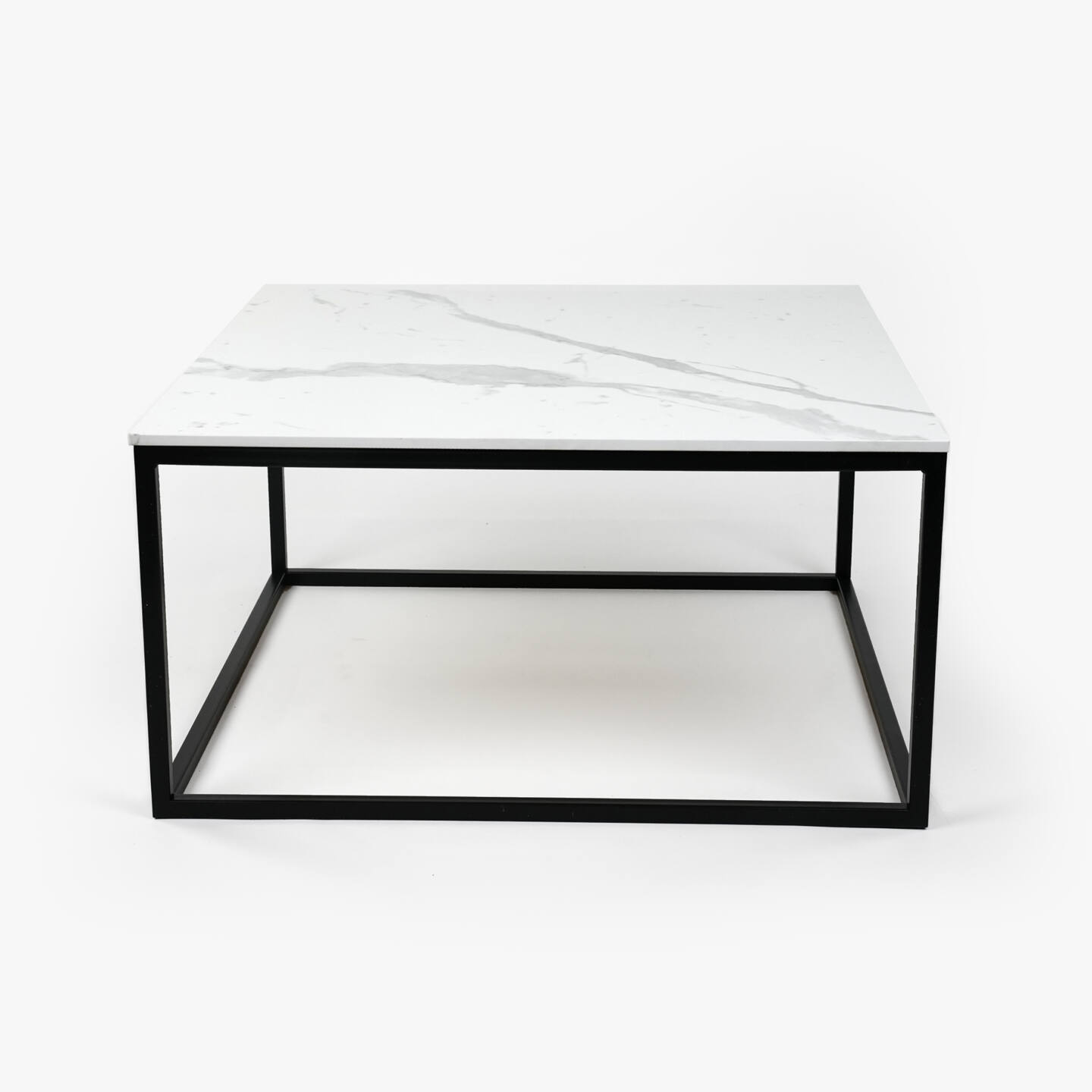 Tisch Franko Lindi aus Franko Keramik Bianco Statuario Venato 80×80