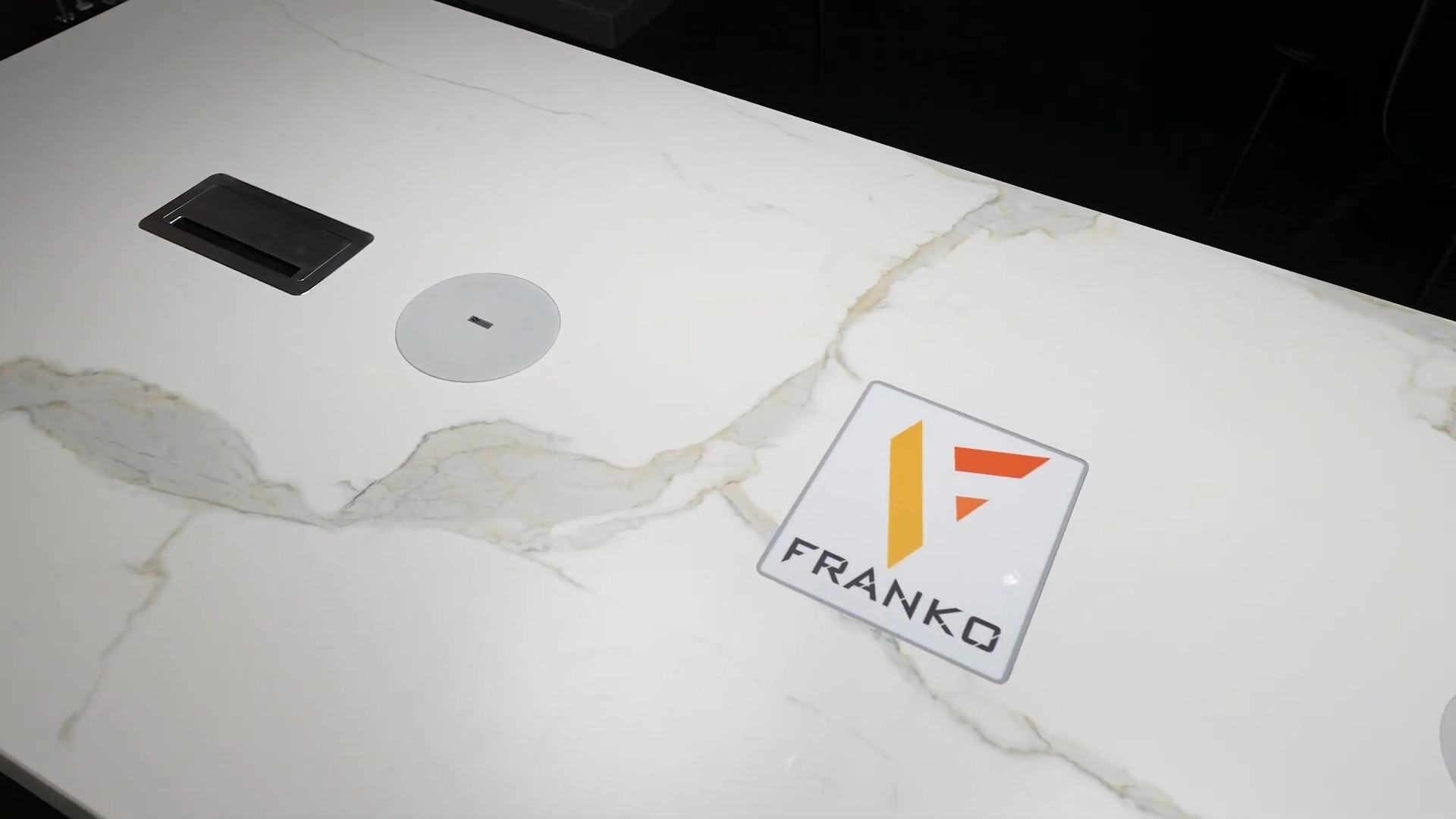 Keramik Konferenztisch FRANKO PRO – Junior