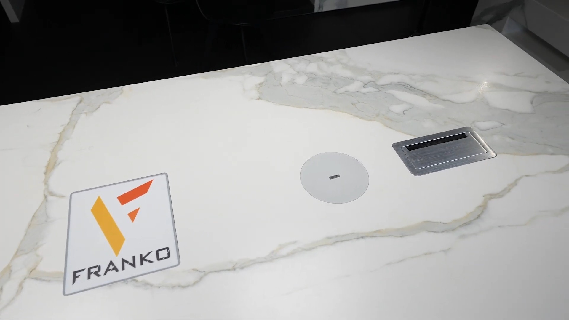 Keramik Konferenztisch FRANKO PRO – Champion