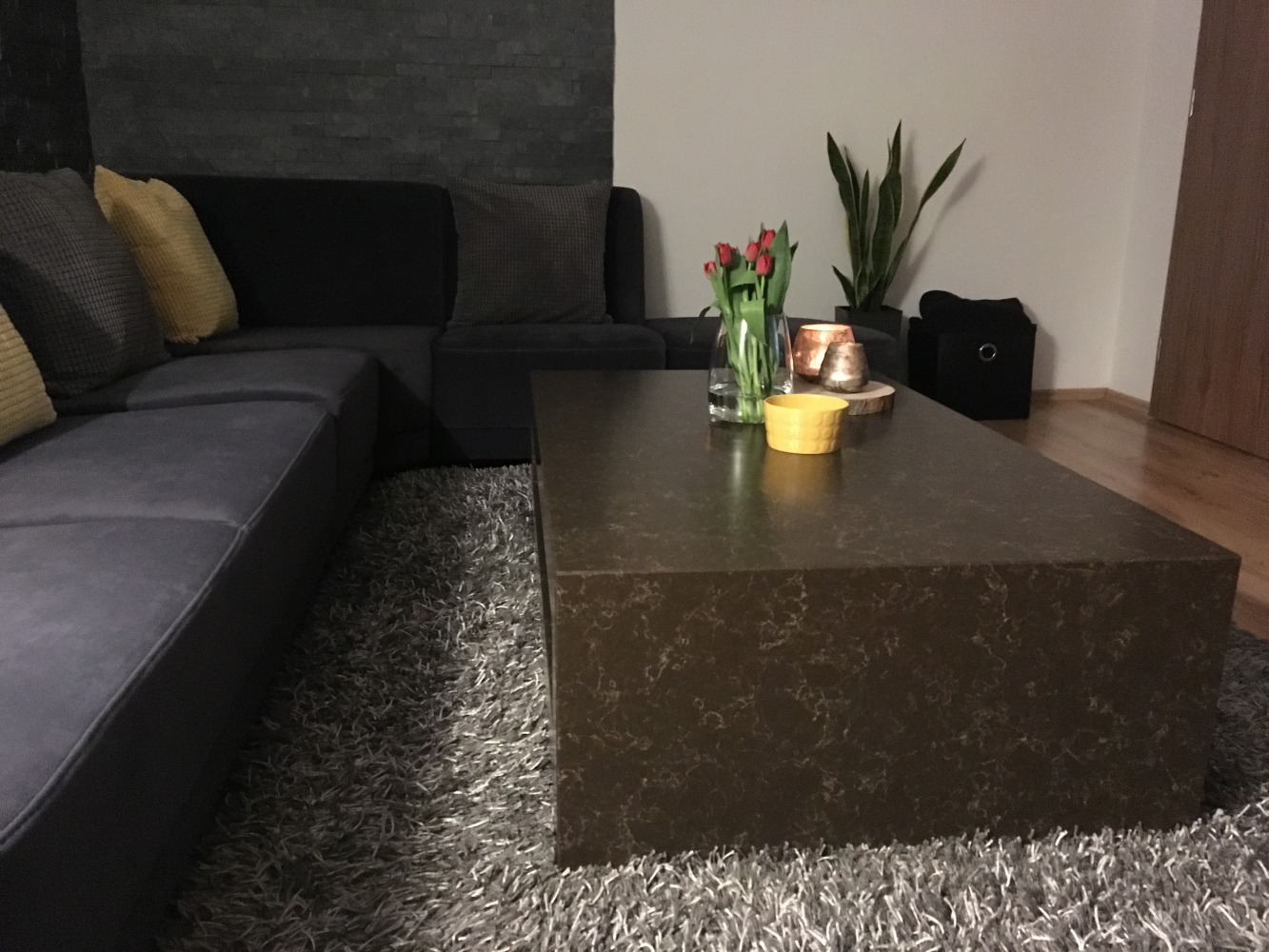 Technistone Noble Athos Brown küchenarbeitsplatte aus Konglomerat nach Maß, Braun – Poliert