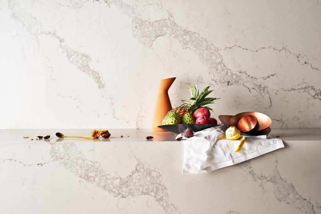 Küchenarbeitsplatte aus Konglomerat nach Maß, Weiß – Caesarstone Statuario Maximus - Poliert