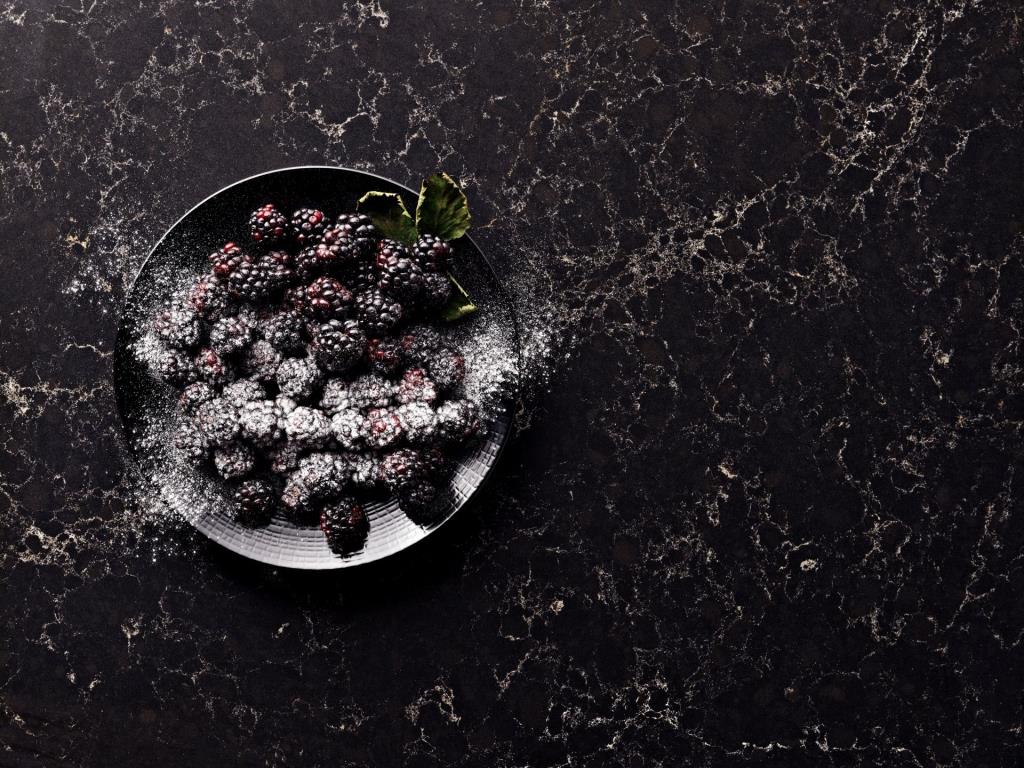 Küchenarbeitsplatte aus Konglomerat nach Maß, Schwarz – Caesarstone Vanilla Noir - Poliert